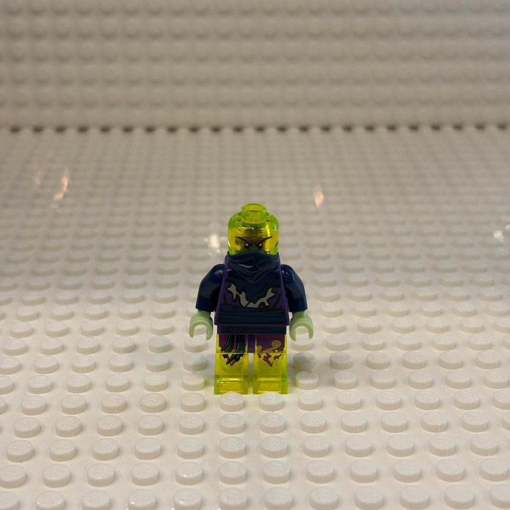 LEGO NINJAGO Ghost Warrior Cowler Minifigure njo0141 (used; no accessories)